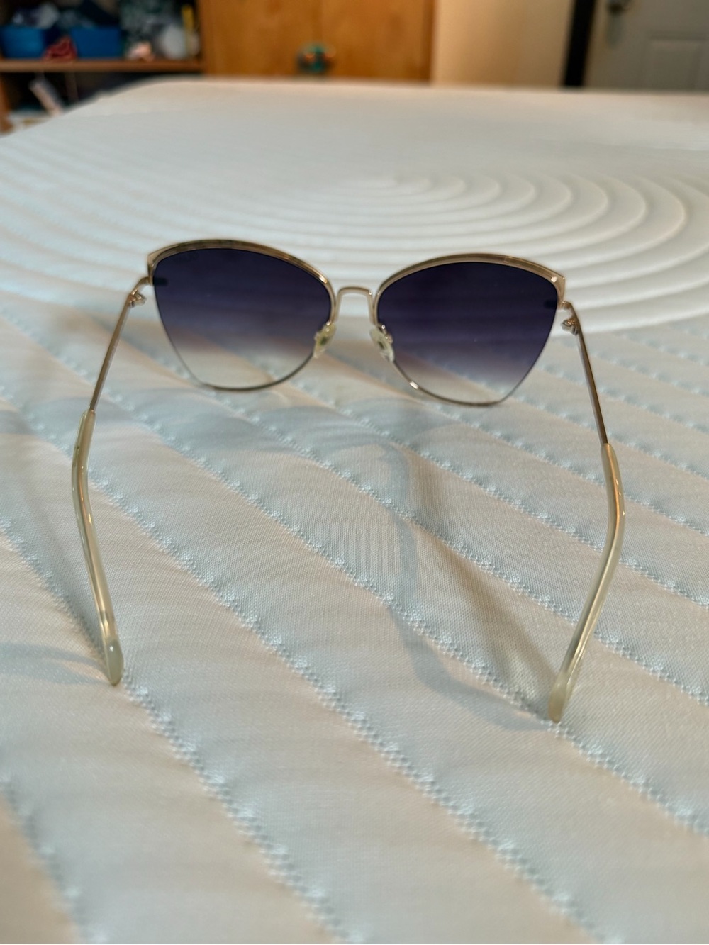 Quay Australia Purple Gradient Cat-Eye Sunglasses with Gold Frame - Picture 2 of 8